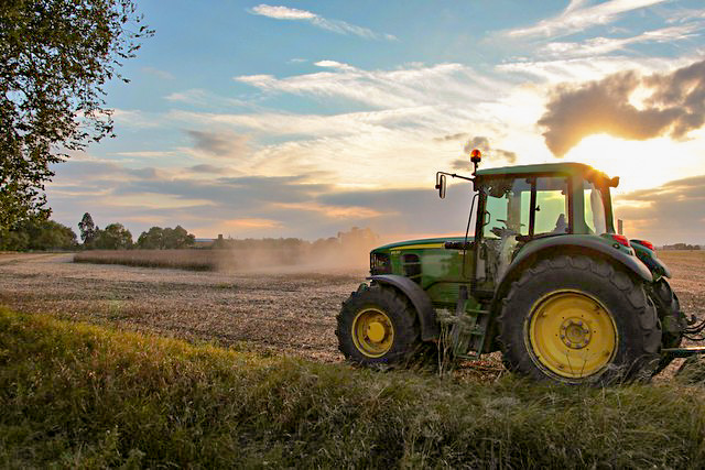 Nekazaritzako ibilgailuen IAT